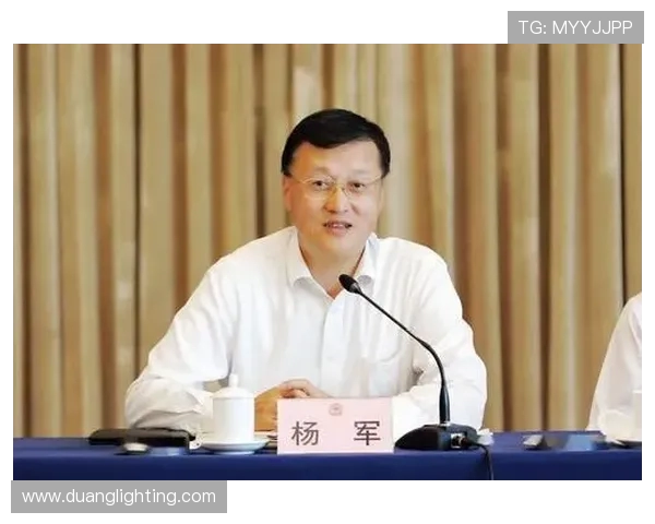 深度对话杨军分享和平精英背后的故事与人生哲学