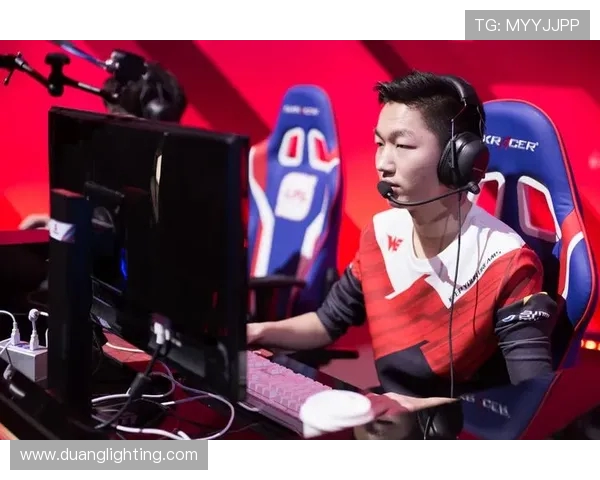 热议英雄联盟：WE战队如何通过技术变革重塑竞技实力与团队协作