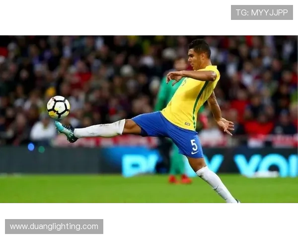 卡塞米罗的足球之路:从巴西小镇到世界顶级中场的传奇旅程 卡塞米罗的足球之路:从巴西小镇到世界顶级中场的传奇旅程