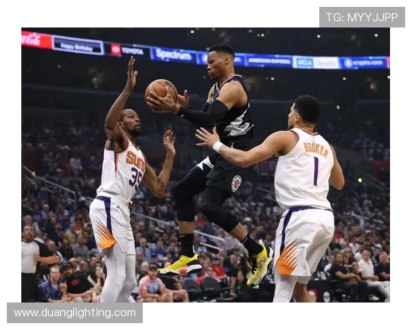 拉塞尔威斯布鲁克的篮球传奇之路与未来展望