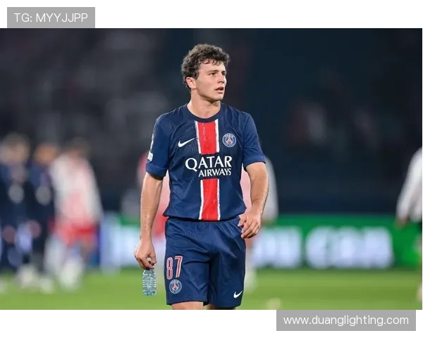 若昂内维斯的足球之路与职业生涯成就全解析 若昂内维斯的足球之路与职业生涯成就全解析