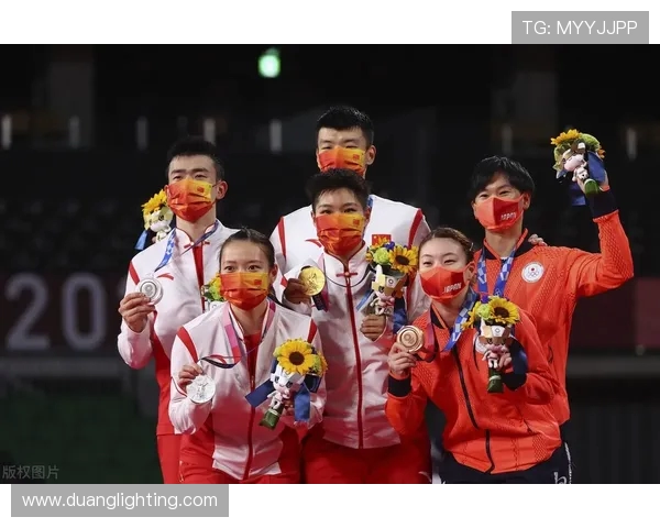 羽毛球的梦想与坚持:南京羽毛球队成长历程的真实记录与反思 羽毛球的梦想与坚持:南京羽毛球队成长历程的真实记录与反思